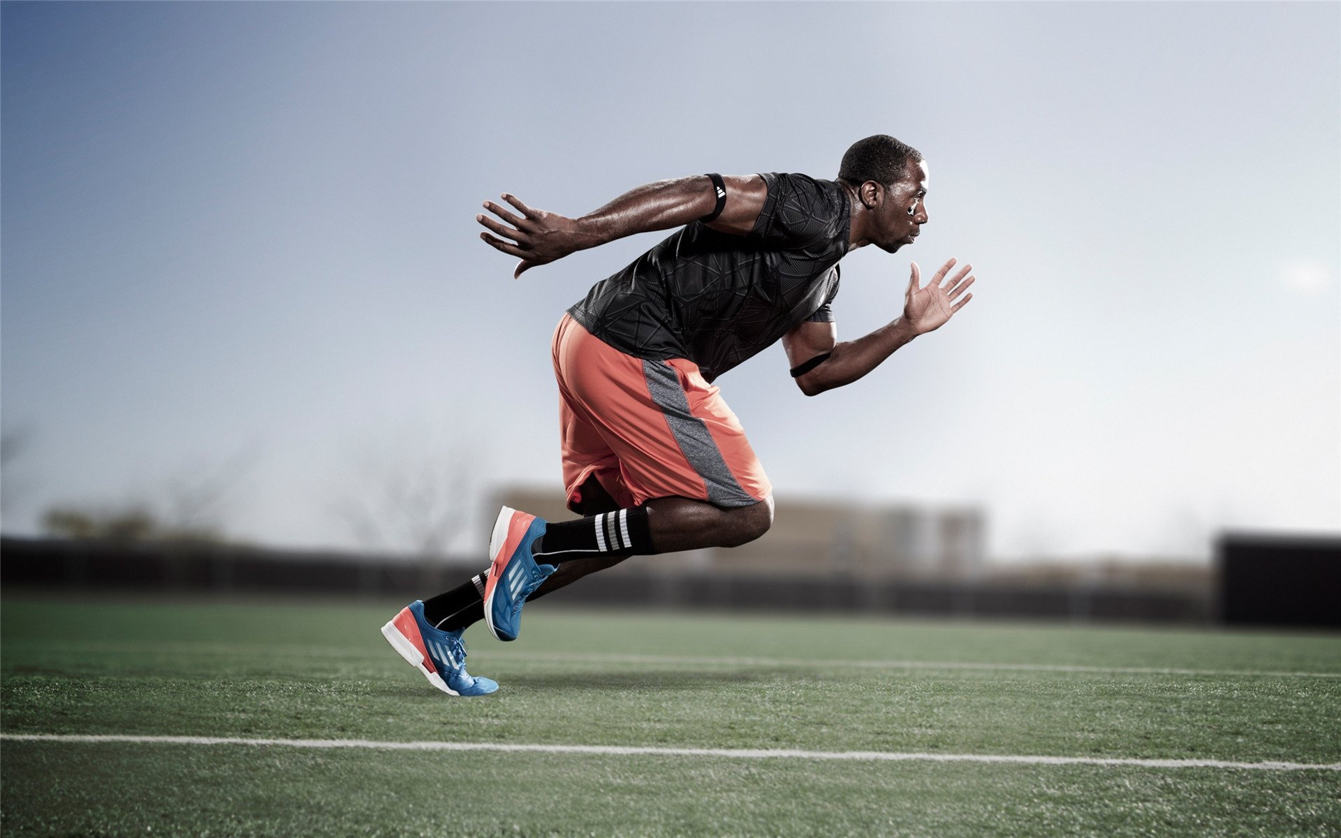 基米希点燃安联之夜,拜仁强行终结洪都拉斯式铁血防守