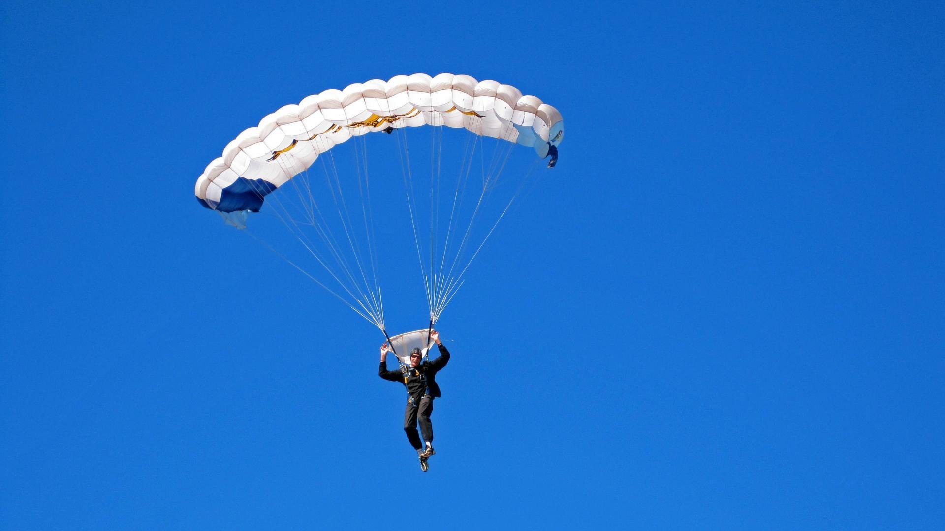 英超争冠之夜，乔治舞台越大越强