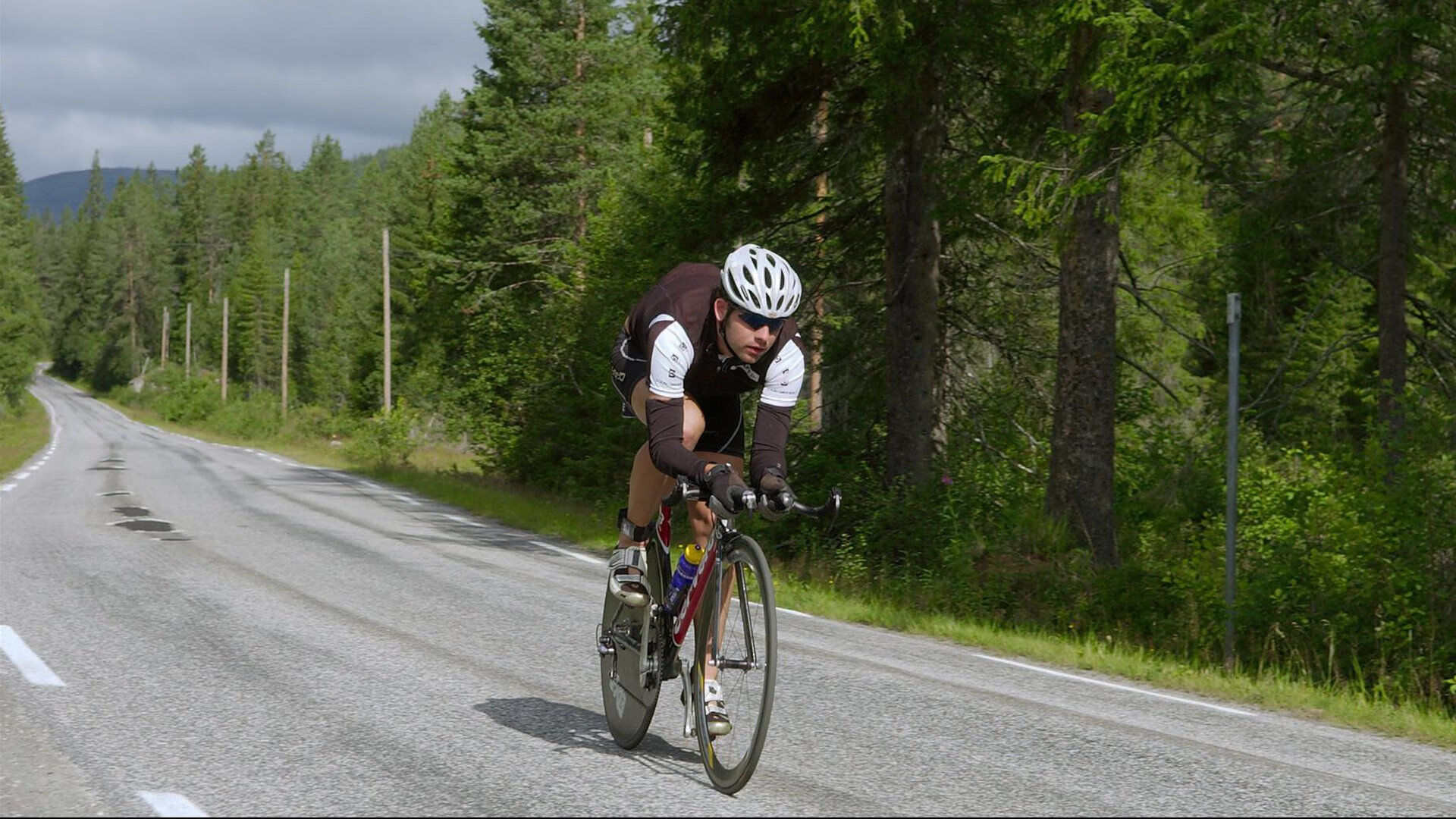 北境破南粤,字母哥闪耀,当团队坚韧遇见个人天赋